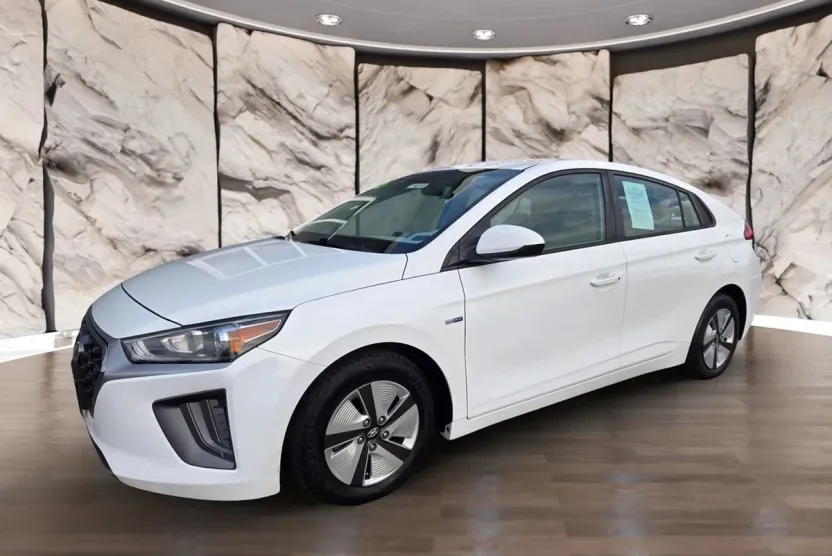 2020 Hyundai Ioniq Blue photo 1