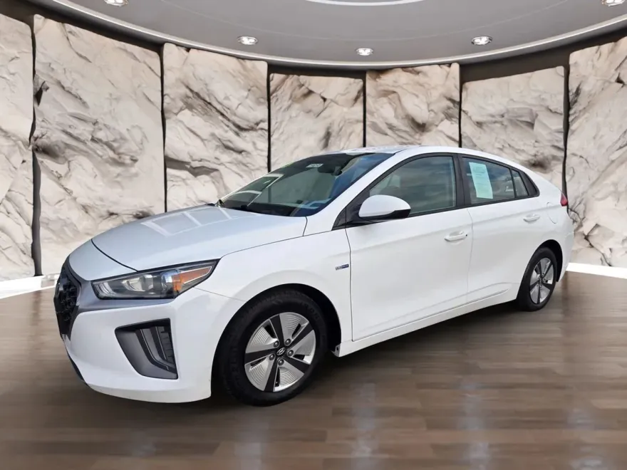 2020 Hyundai Ioniq Blue photo 1