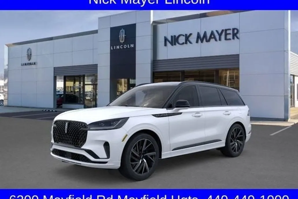 2025 Lincoln Aviator Black Label photo 1