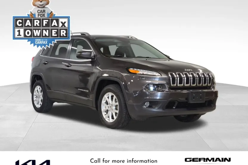 2016 Jeep Cherokee Latitude photo 1