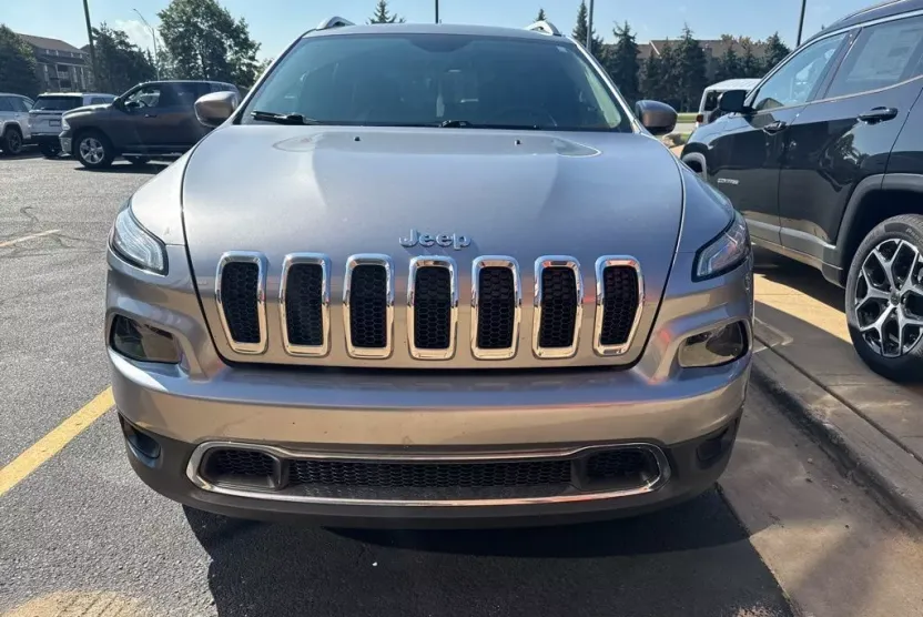 2015 Jeep Cherokee Limited photo 1