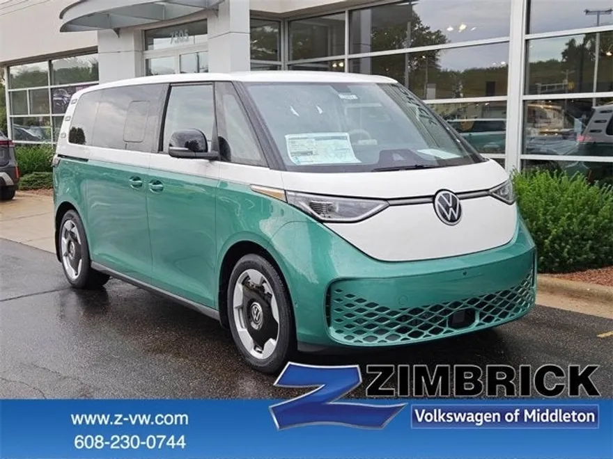 2025 Volkswagen ID. Buzz Pro Plus photo 1