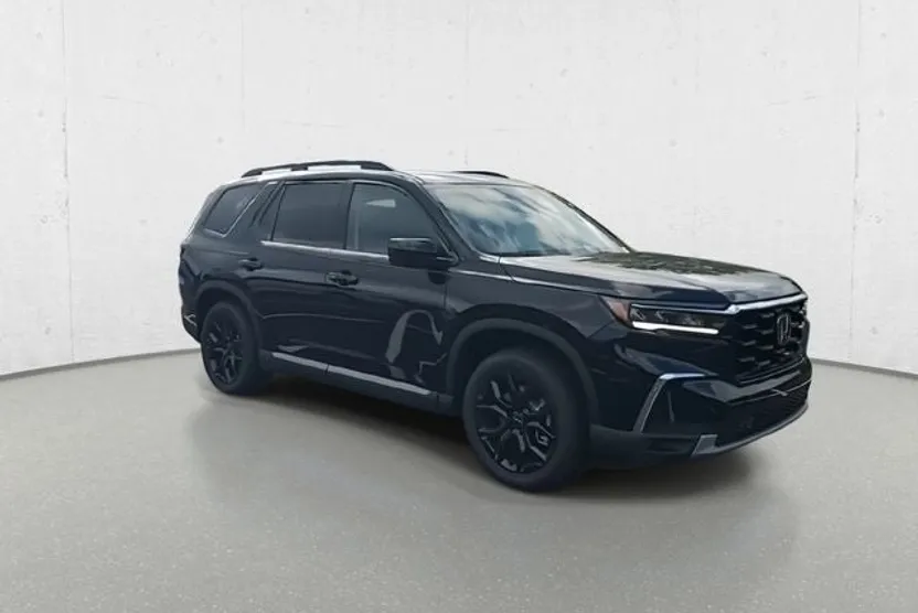 2025 Honda Pilot Touring photo 1