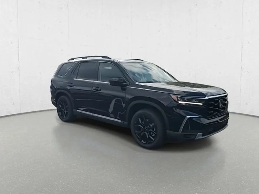 2025 Honda Pilot Touring photo 1