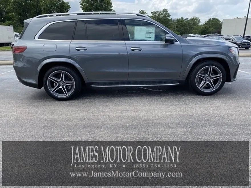 2025 Mercedes Benz GLS 450 4MATIC photo 1