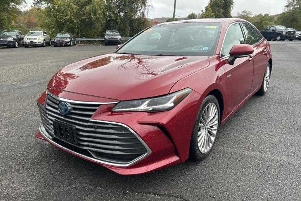 2020 Toyota Avalon Hybrid Limited photo 1