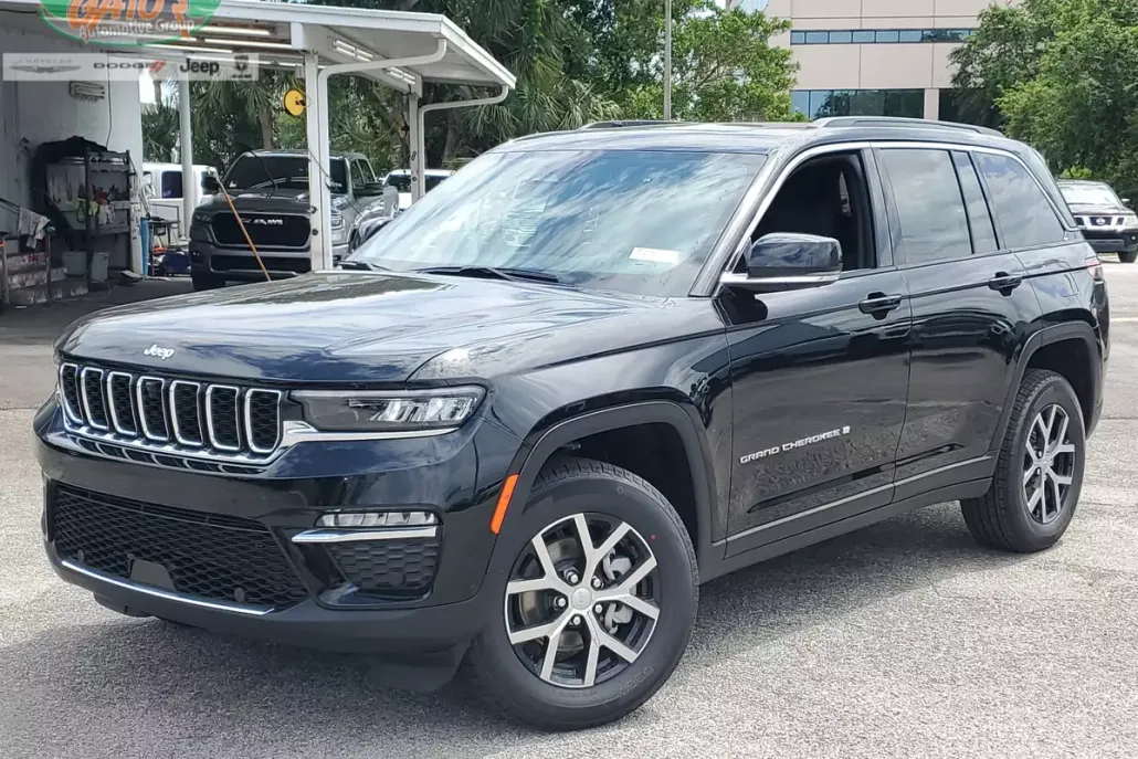 2025 Jeep Grand Cherokee Limited photo 1