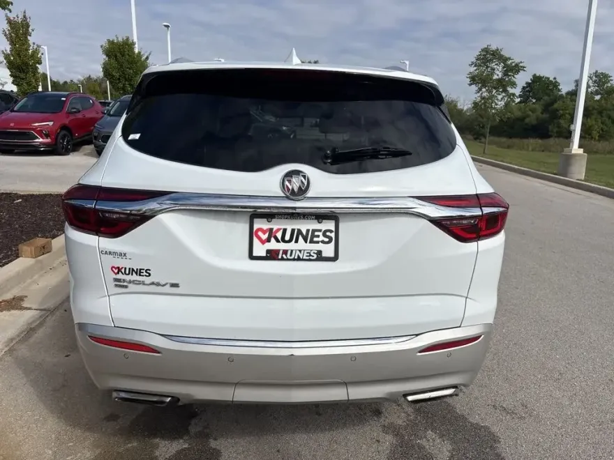 2020 Buick Enclave Essence photo 1