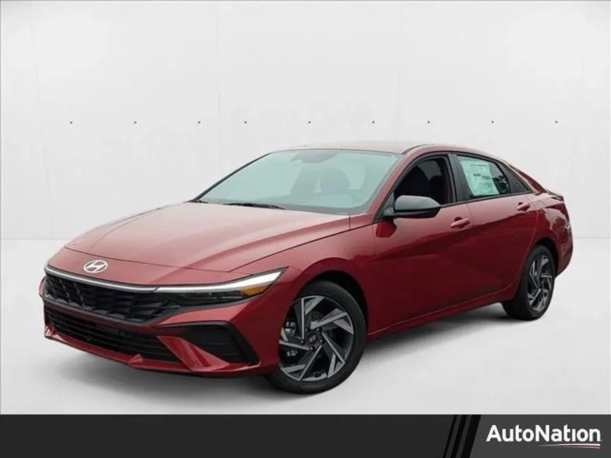 2025 Hyundai Elantra SEL Sport photo 1