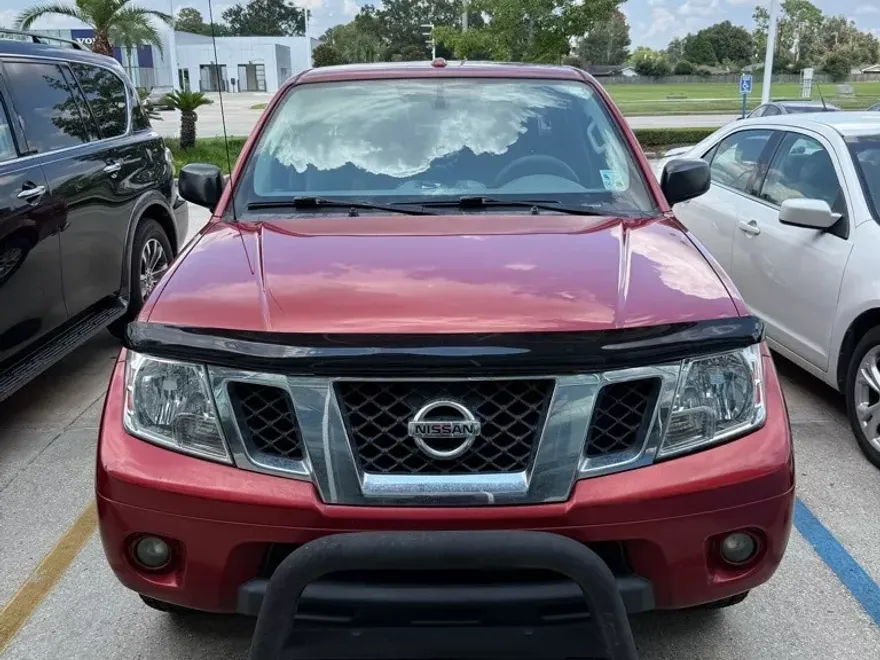2016 Nissan Frontier SV photo 1