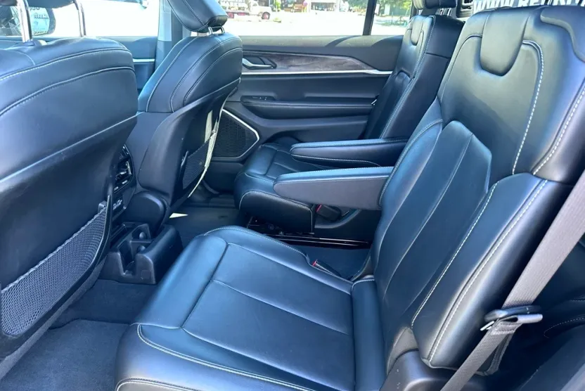 2021 Jeep Grand Cherokee Limited photo 1