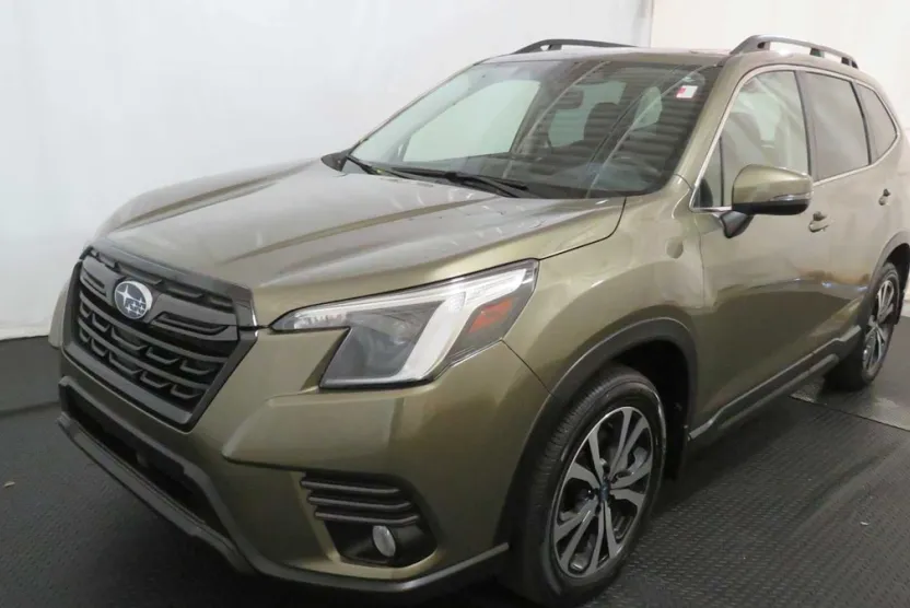 2023 Subaru Forester Limited photo 1