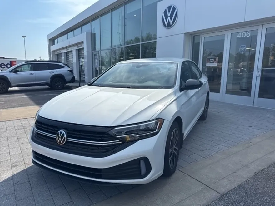 2024 Volkswagen Jetta 1.5T Sport photo 1