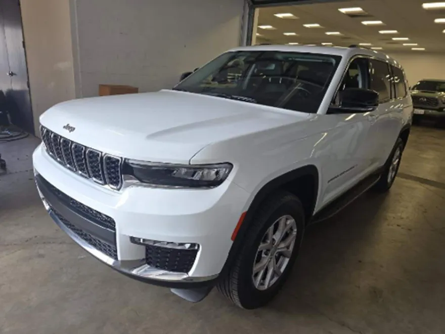 2022 Jeep Cherokee Limited photo 1
