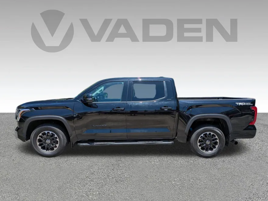 2022 Toyota Tundra SR5 photo 1