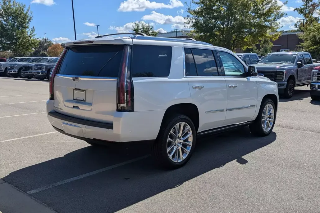 2020 Cadillac Escalade Premium Luxury photo 1