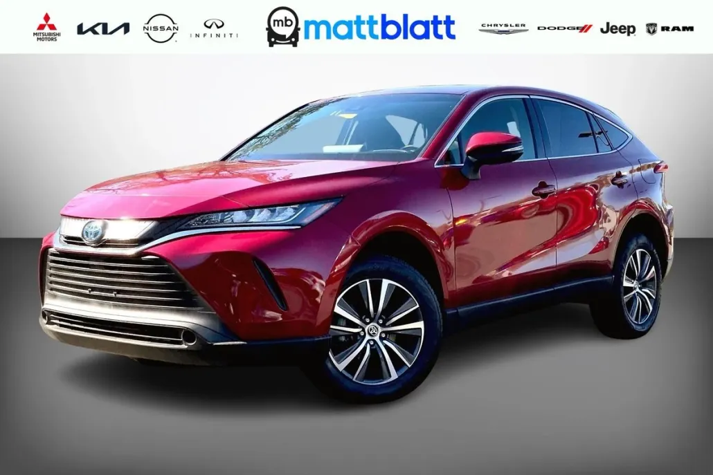 2022 Toyota Venza LE photo 1