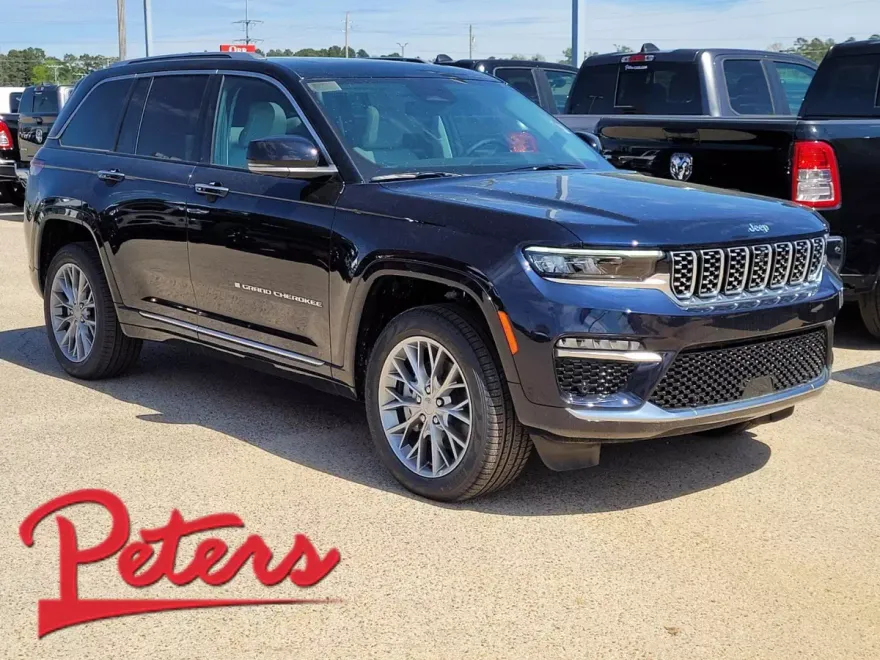 2022 Jeep Cherokee 4xe Summit photo 1