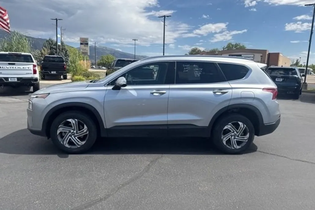 2023 Hyundai Santa Fe SEL photo 1