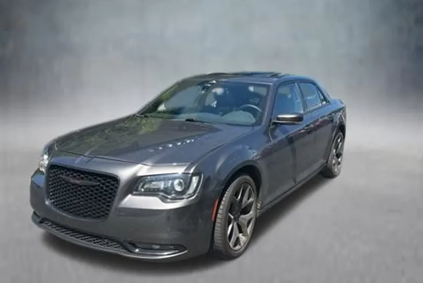 2023 Chrysler 300 S photo 1