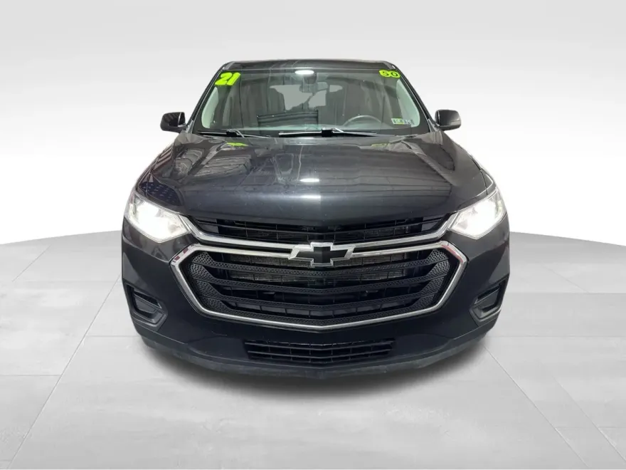 2021 Chevrolet Traverse LS photo 1