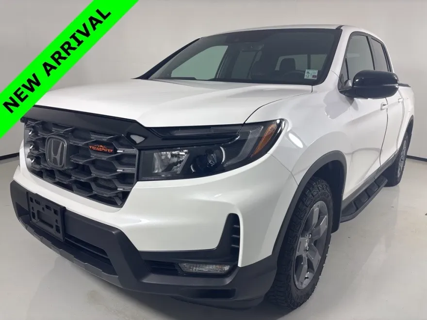 2025 Honda Ridgeline TrailSport photo 1