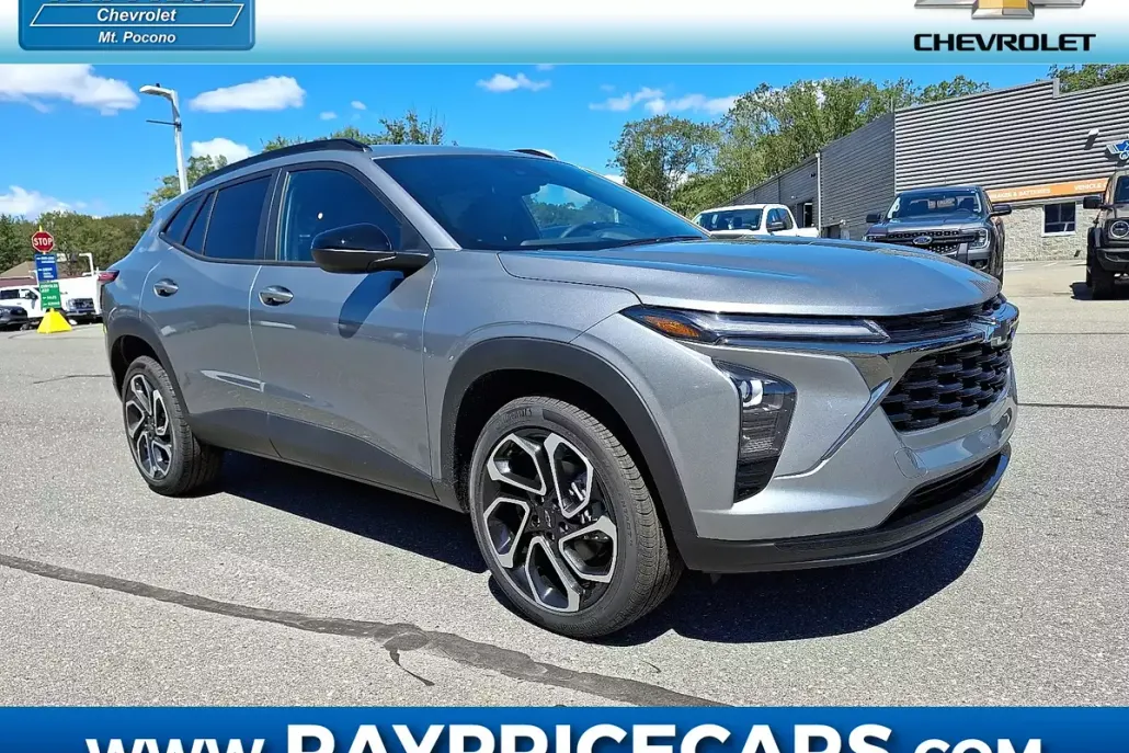 2025 Chevrolet Trax photo 1
