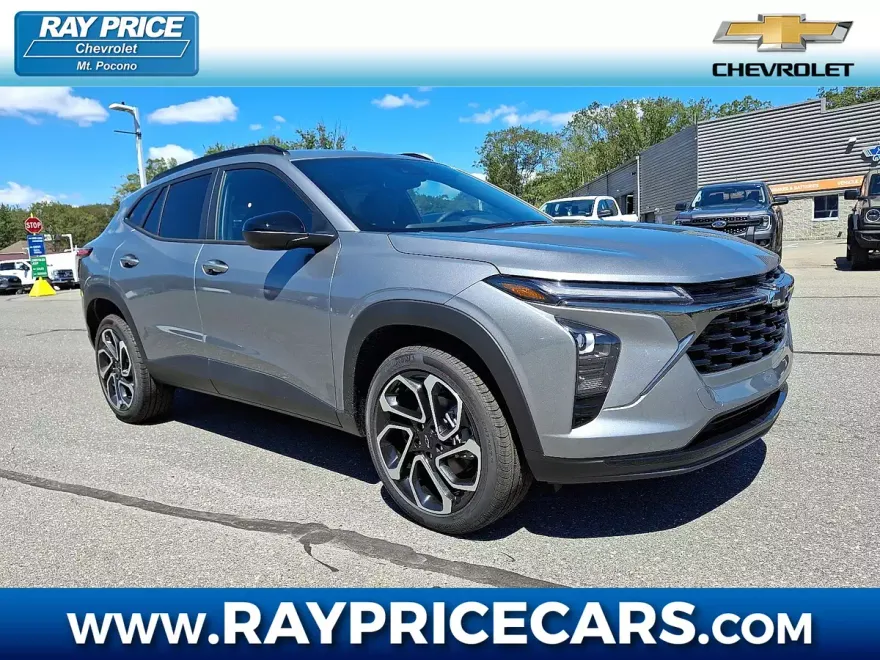 2025 Chevrolet Trax photo 1
