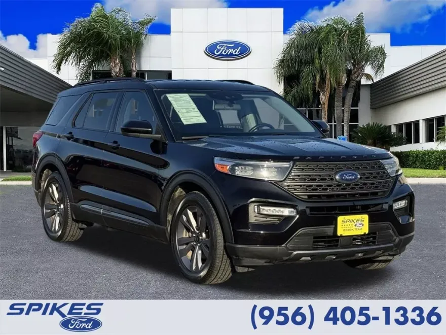 2022 Ford Explorer XLT photo 1