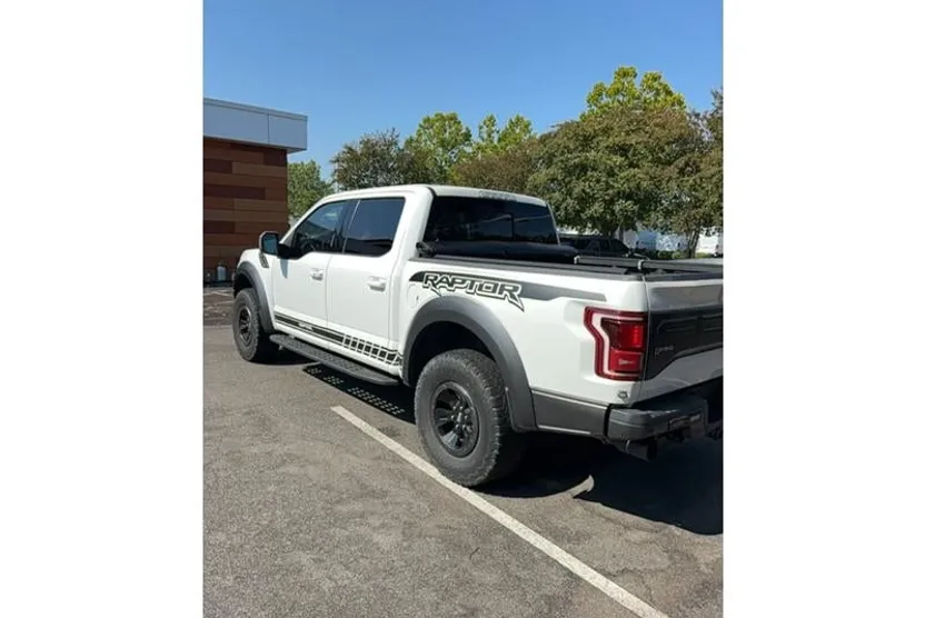 2018 Ford F-150 Raptor photo 1