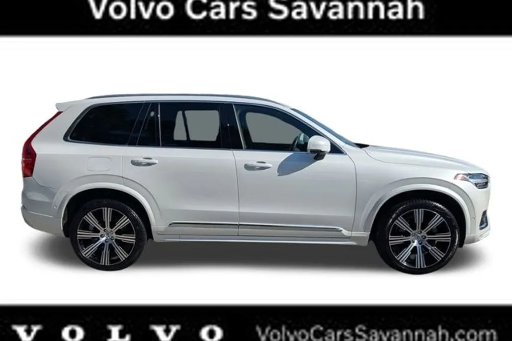 2024 Volvo XC90 B5 Plus photo 1