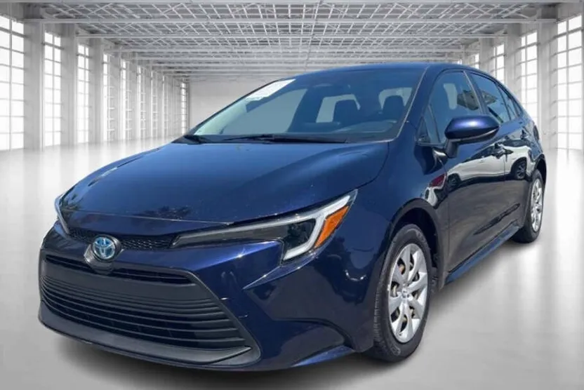 2023 Toyota Corolla Hybrid LE photo 1