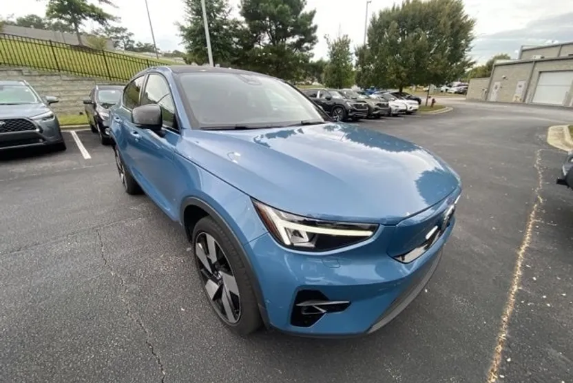2023 Volvo C40 Recharge Ultimate photo 1