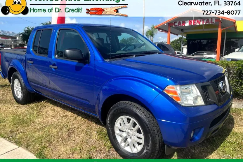 2012 Nissan Frontier Crew Cab SV photo 1