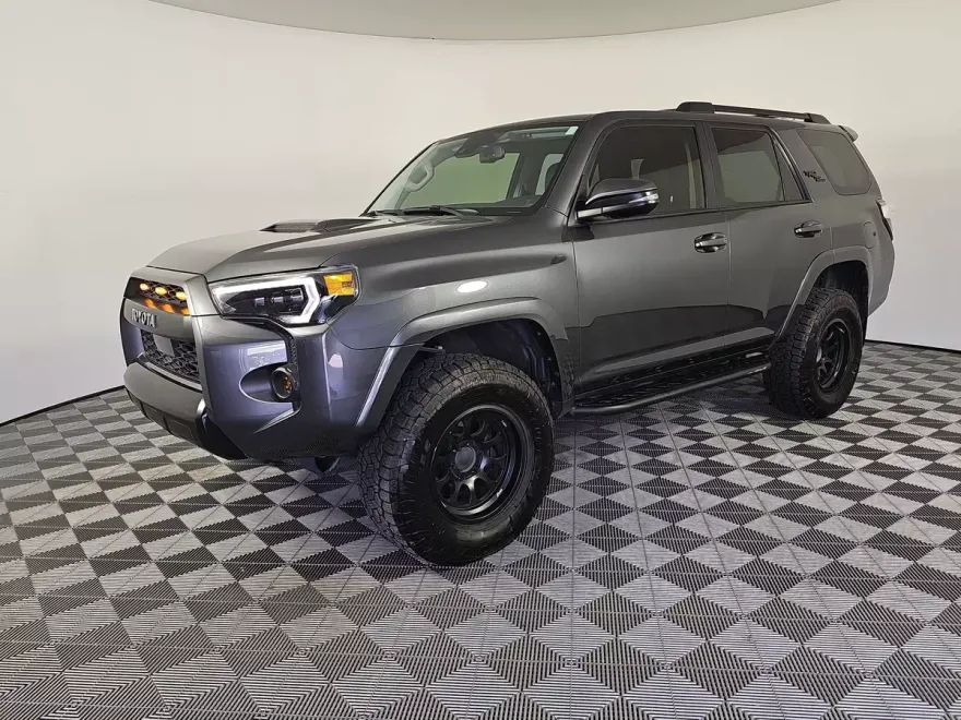 2020 Toyota 4Runner TRD Premium photo 1