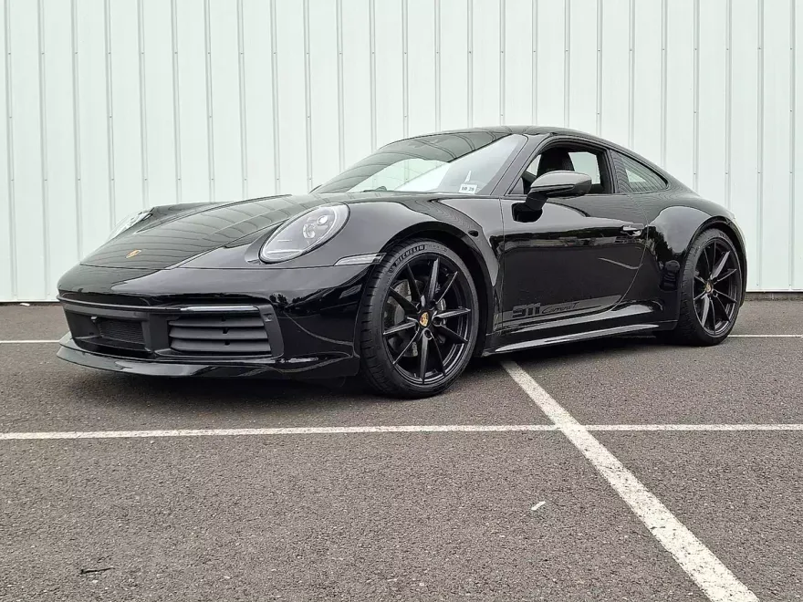 2024 Porsche 911 T photo 1