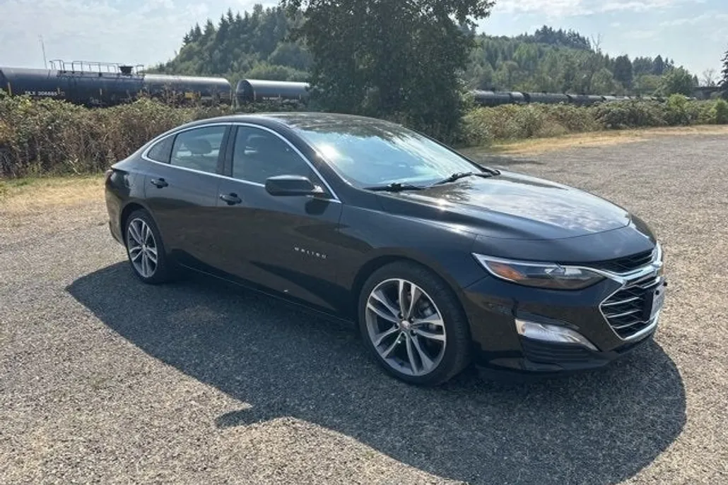 2022 Chevrolet Malibu 1LT photo 1