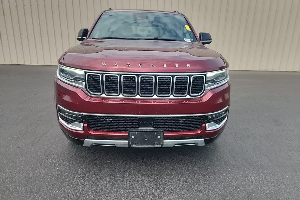 2023 Jeep Wagoneer L Series II photo 1
