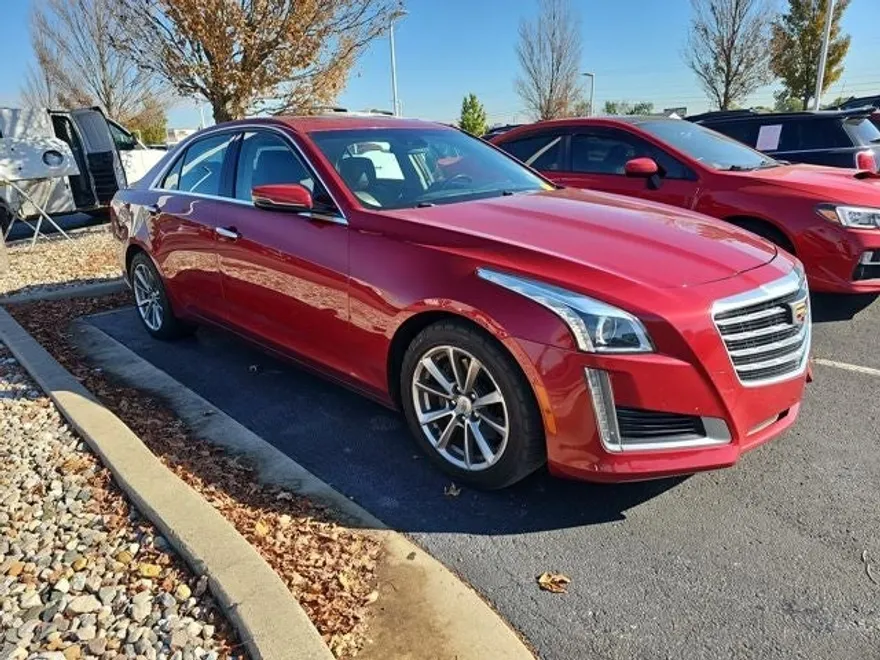 2017 Cadillac CTS Luxury photo 1
