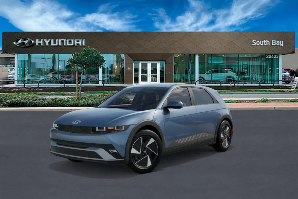 2025 Hyundai Ioniq 5 SE photo 1