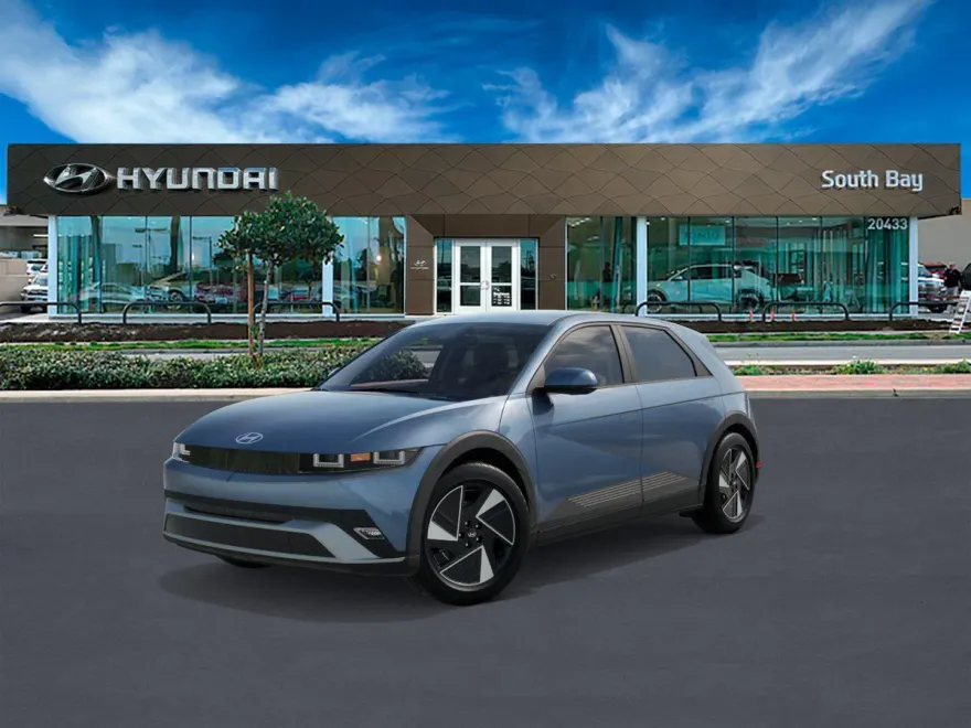 2025 Hyundai Ioniq 5 SE photo 1