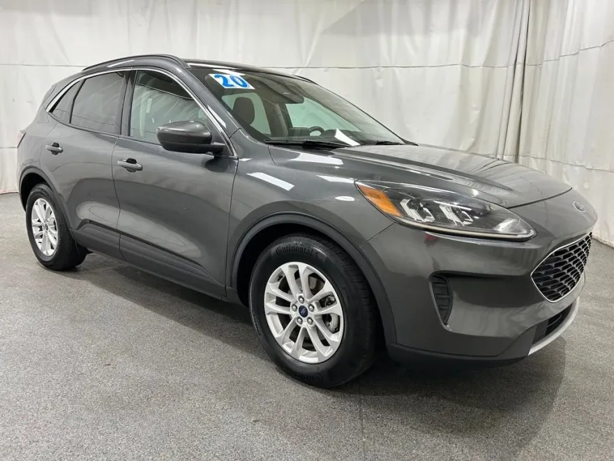 2020 Ford Escape SE photo 1