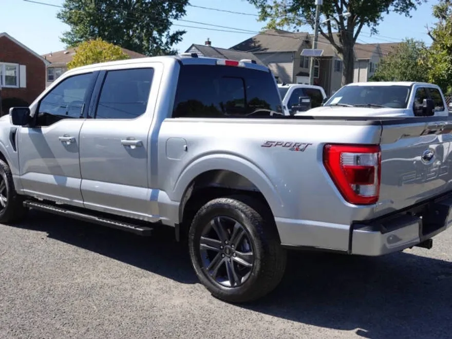2023 Ford F-150 Lariat photo 1