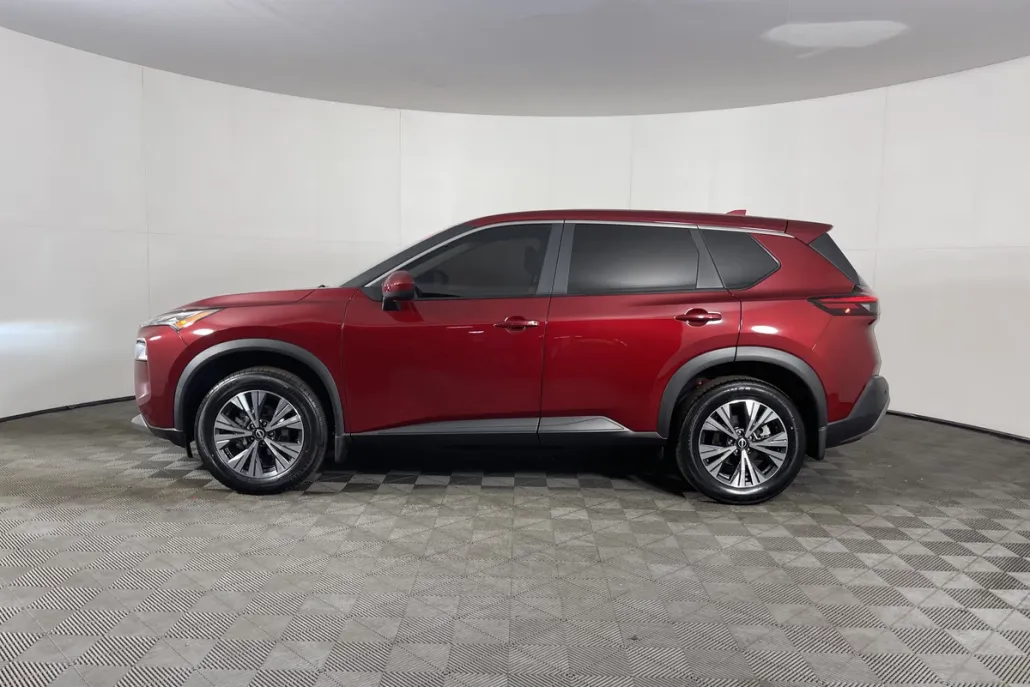 2023 Nissan Rogue SV photo 1
