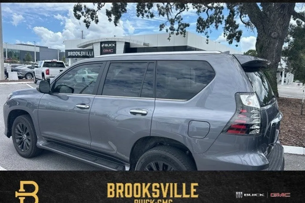 2023 Lexus GX 460 photo 1