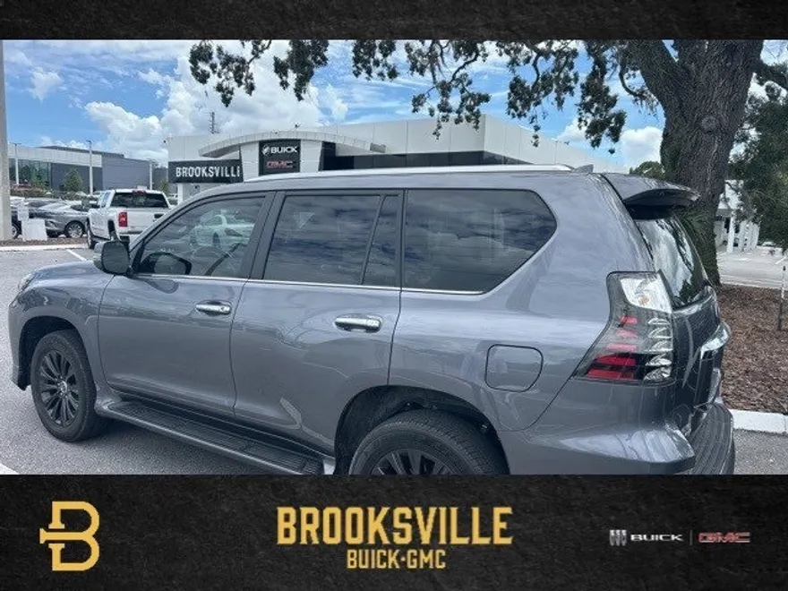 2023 Lexus GX 460 photo 1
