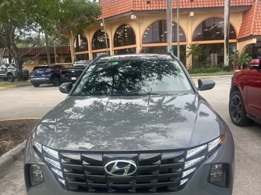2024 Hyundai Tucson SEL photo 1