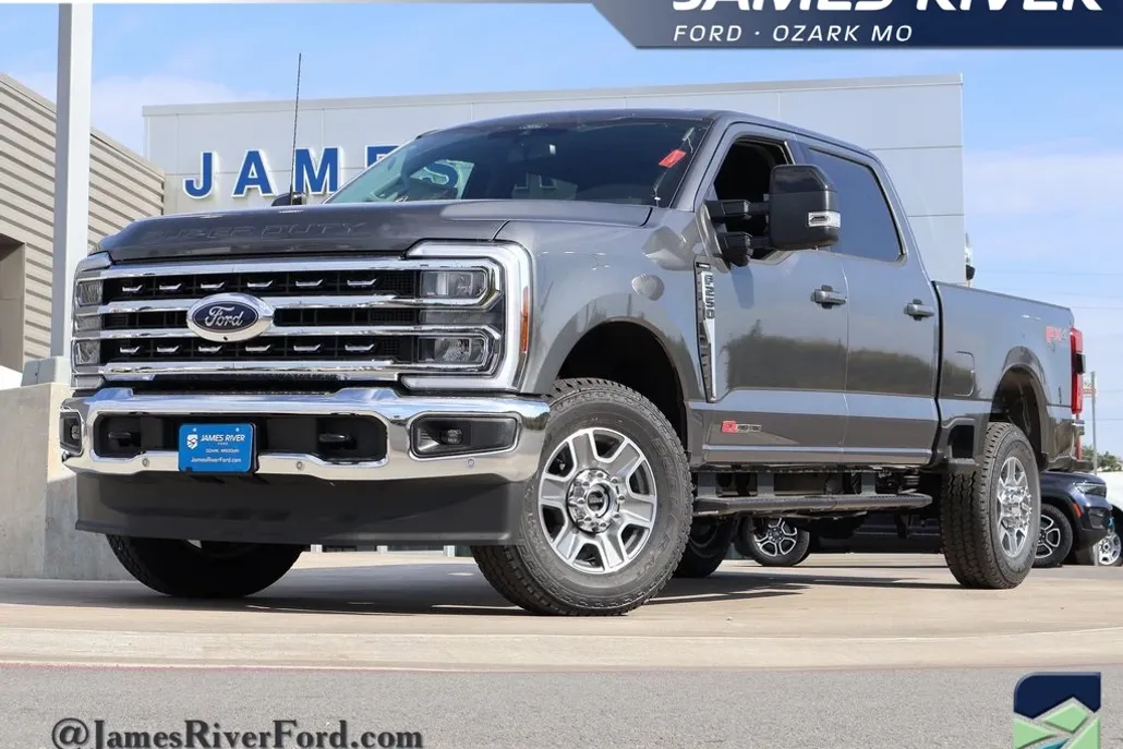 2026 Ford F-250 Lariat photo 1