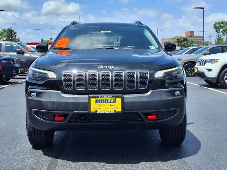2022 Jeep Cherokee Trailhawk photo 1