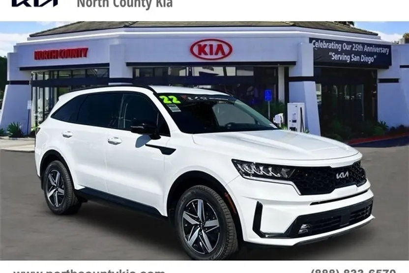 2022 Kia Sorento EX photo 1